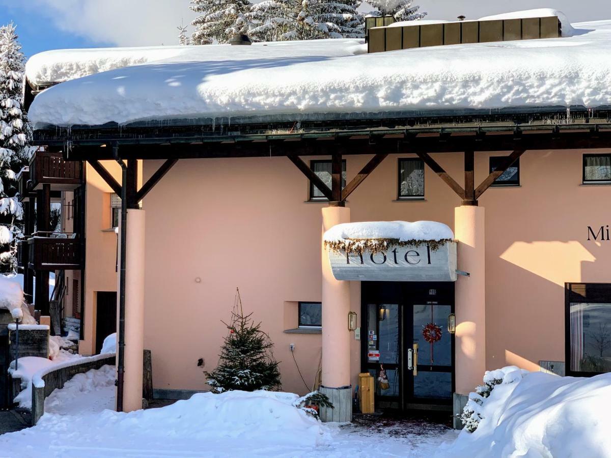 T3 Hotel Mira Val Flims Exteriör bild