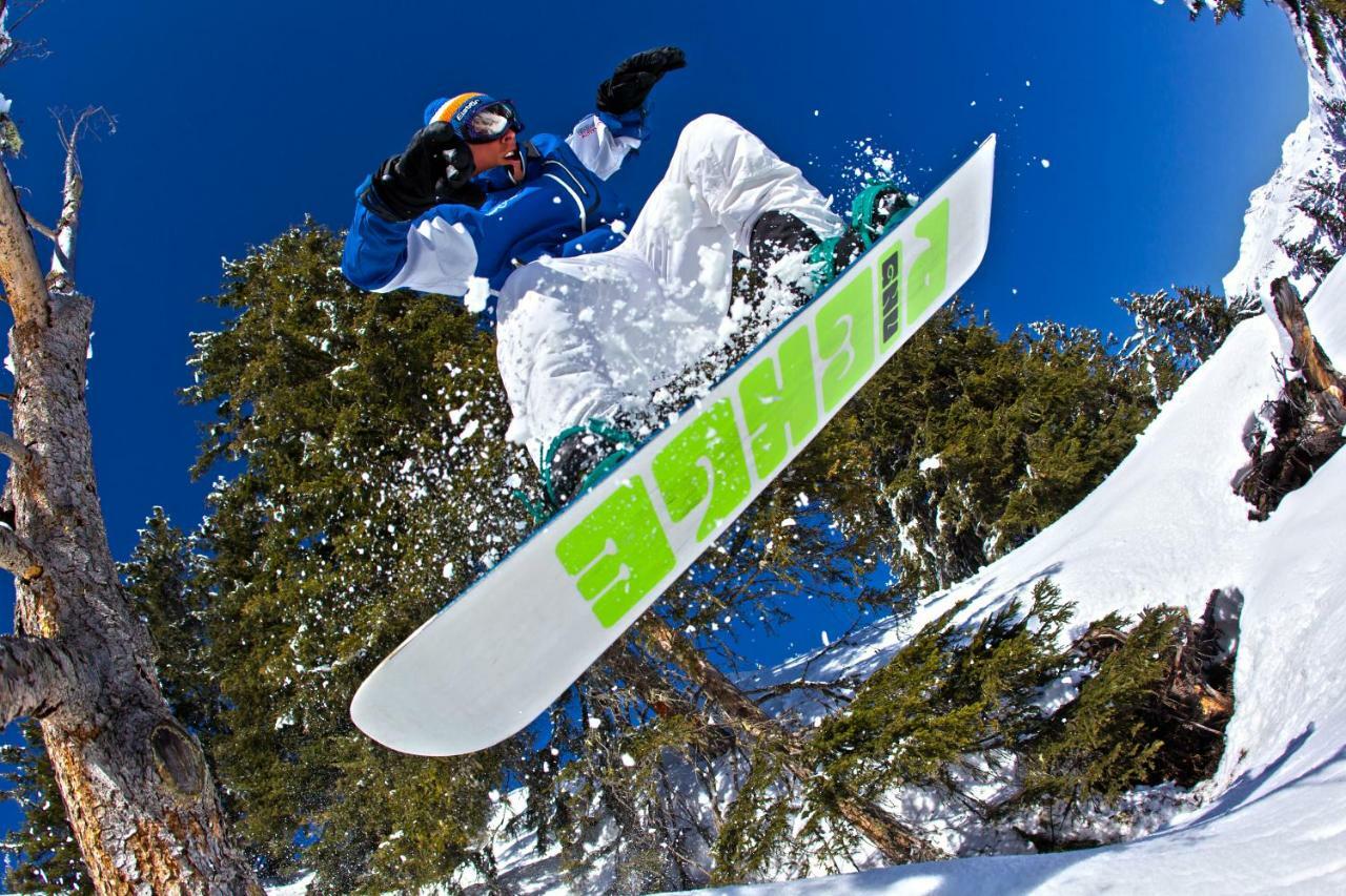 T3 Hotel Mira Val Flims Exteriör bild